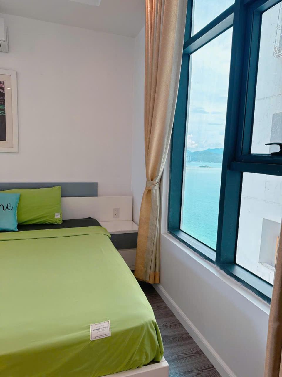 Pearl Nha Trang Beach Apartment Екстер'єр фото